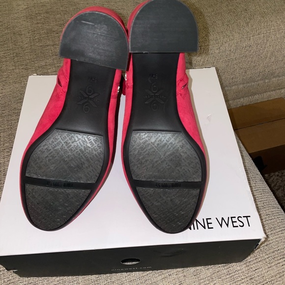 Nine West Medium Red W 8.5 brand new still in box - Picture 5 of 6